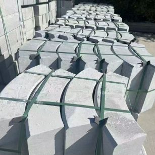 商丘 芝麻灰弧形路沿石