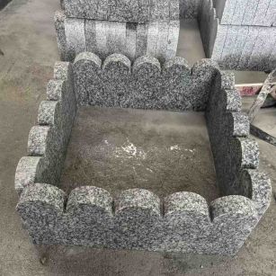 商丘 花边石、花坛围栏石、花池界石、菜园栅栏石、镶边石、波浪状界石介绍