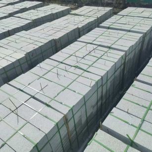 商丘 芝麻白1.8公分火烧300*600地铺，清仓大甩卖