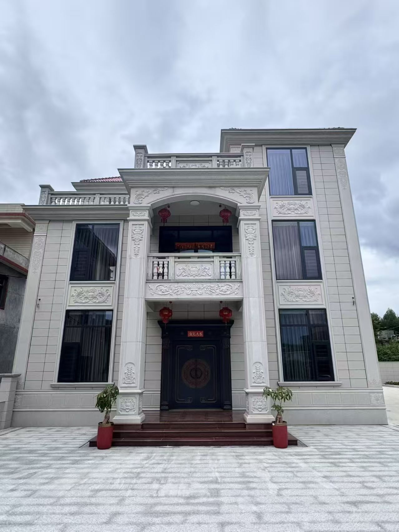 商丘 芝麻白石材别墅干挂案例展示