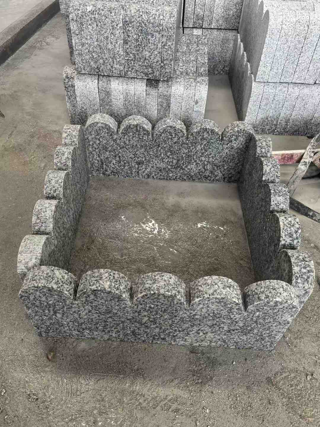 商丘 花边石、花坛围栏石、花池界石、菜园栅栏石、镶边石、波浪状界石介绍